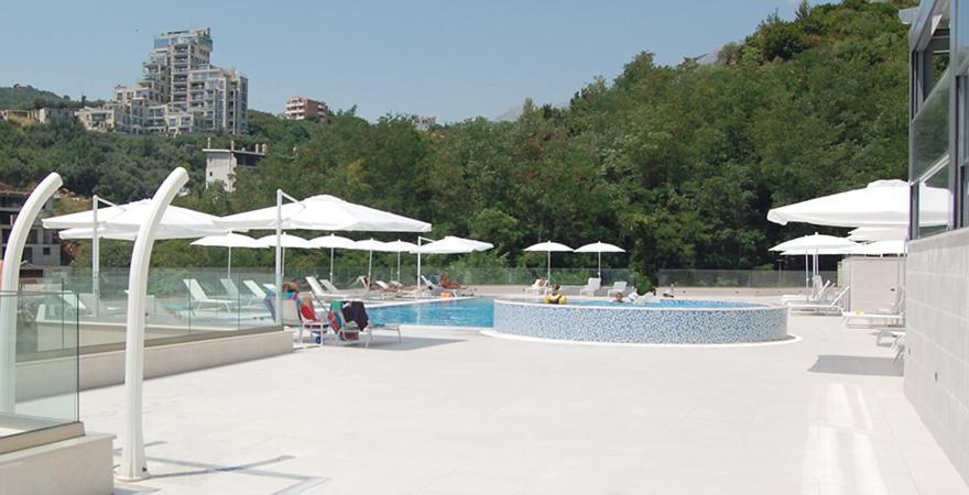 Status-M Apartments Becici  Bagian luar foto