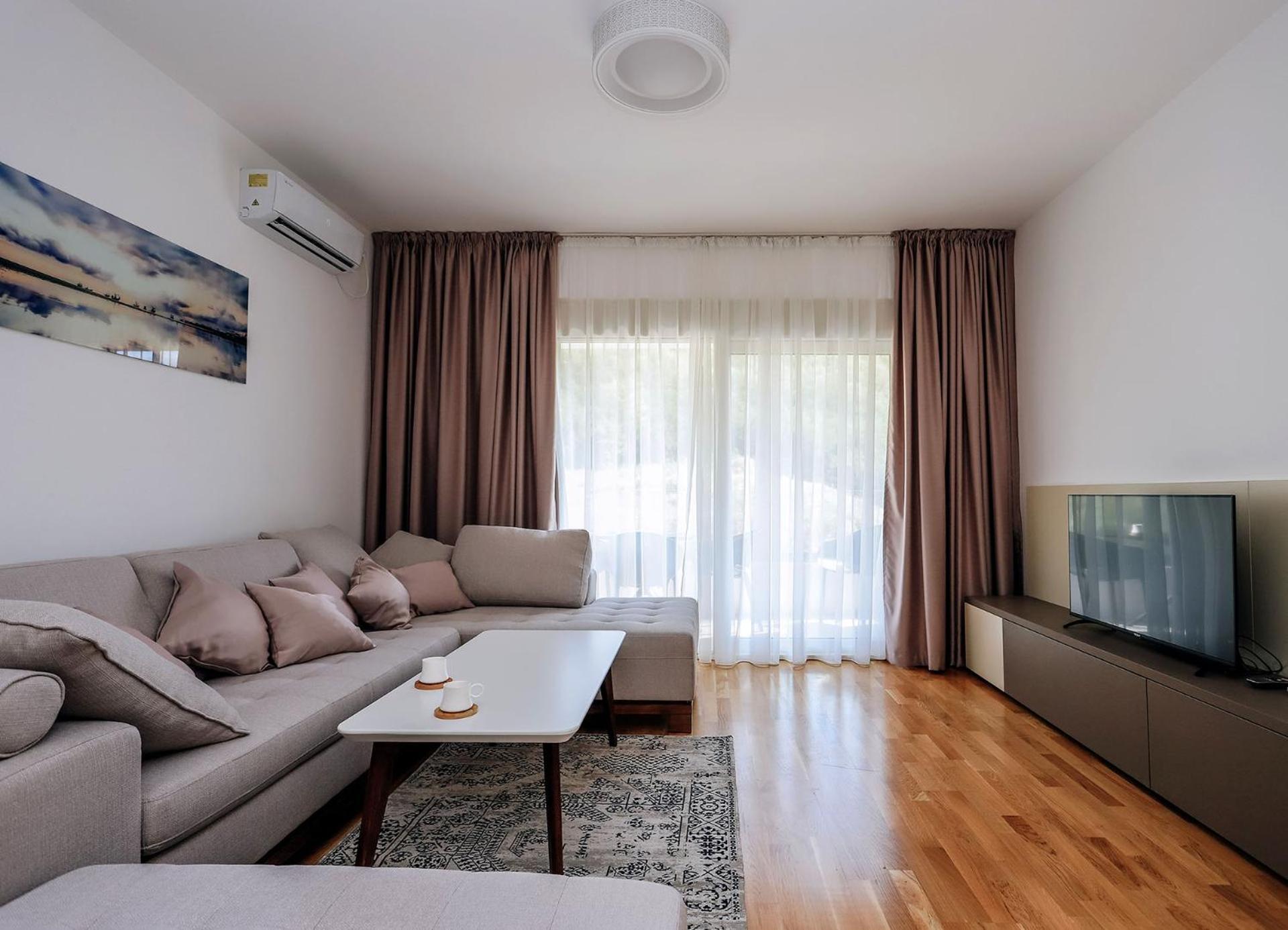 Status-M Apartments Becici  Bagian luar foto