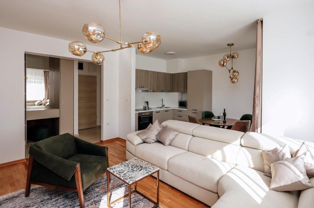 Status-M Apartments Becici  Bagian luar foto