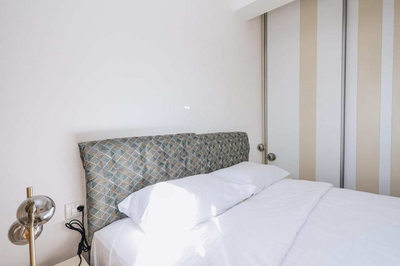 Status-M Apartments Becici  Bagian luar foto