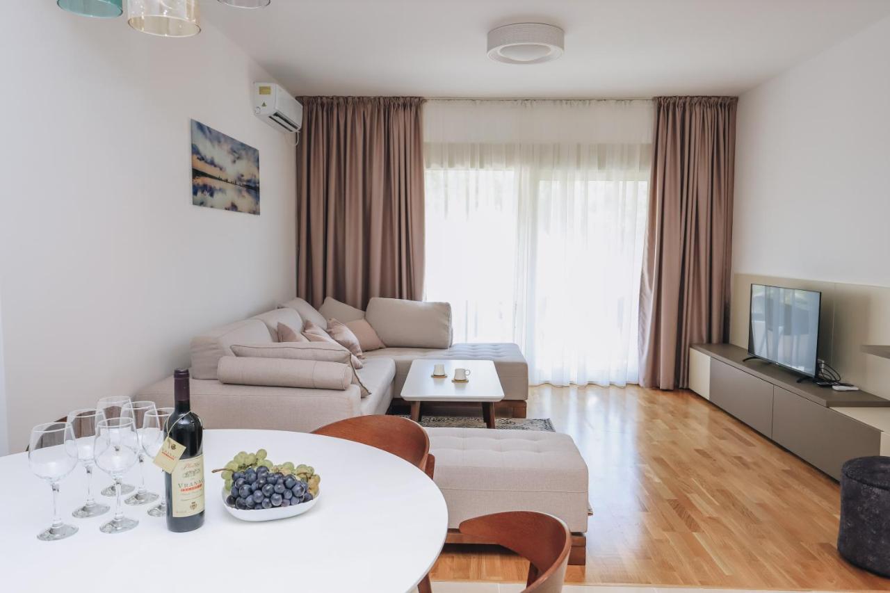 Status-M Apartments Becici  Bagian luar foto