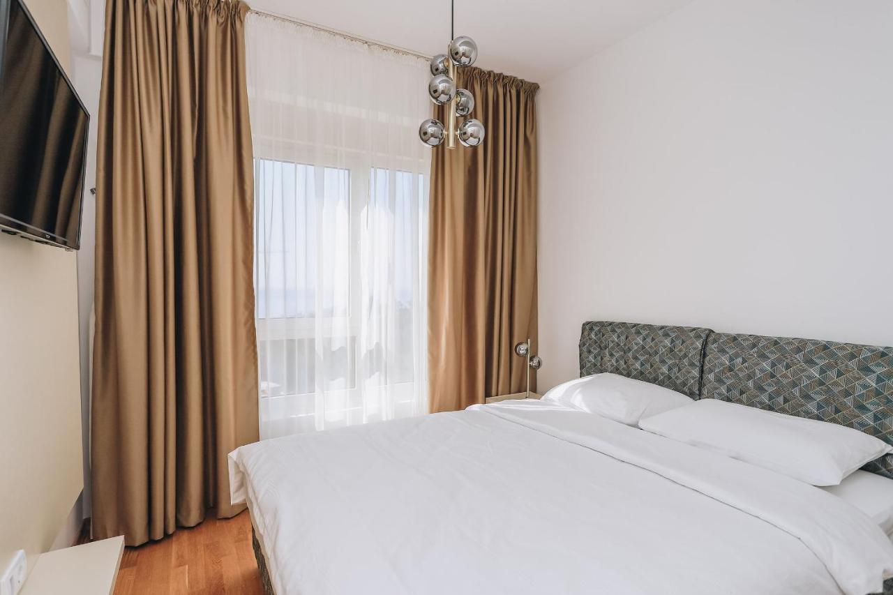 Status-M Apartments Becici  Bagian luar foto