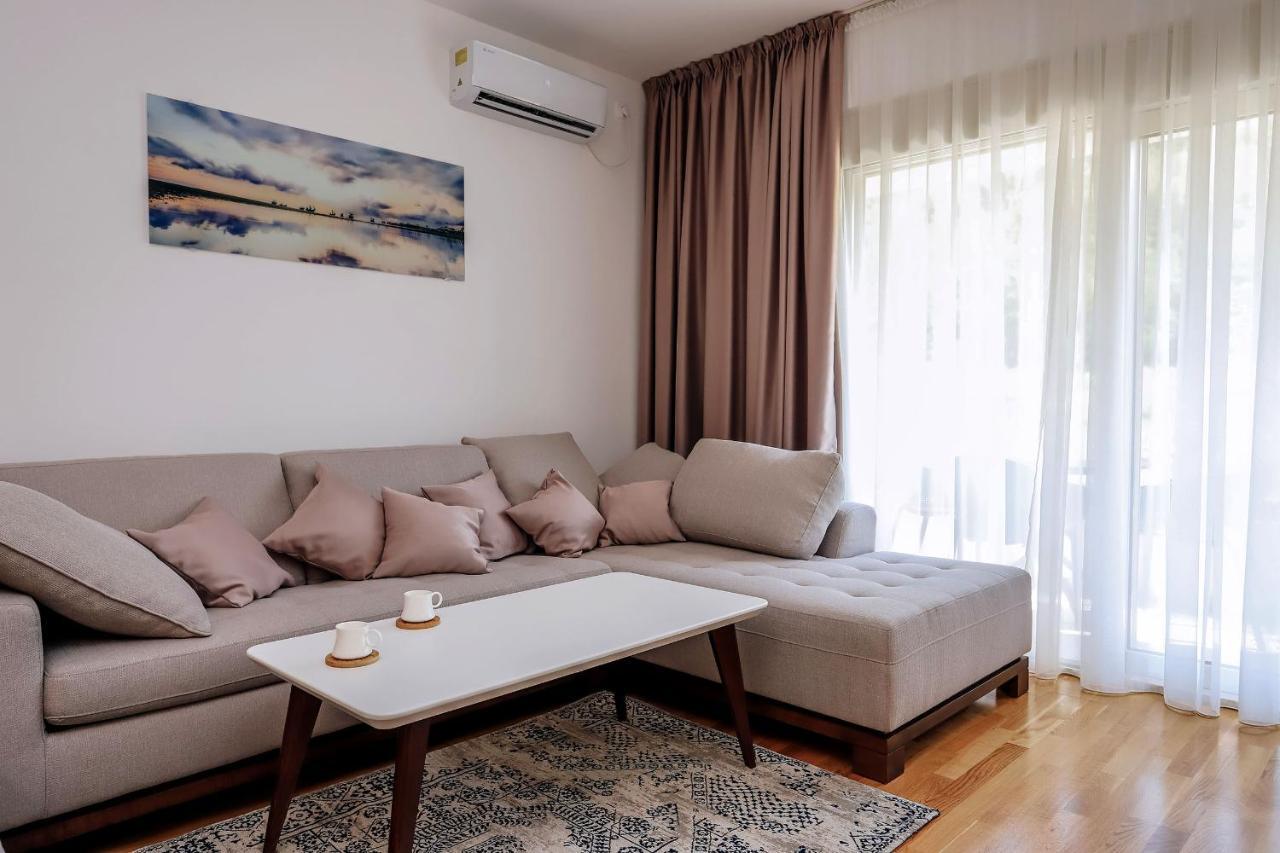 Status-M Apartments Becici  Bagian luar foto