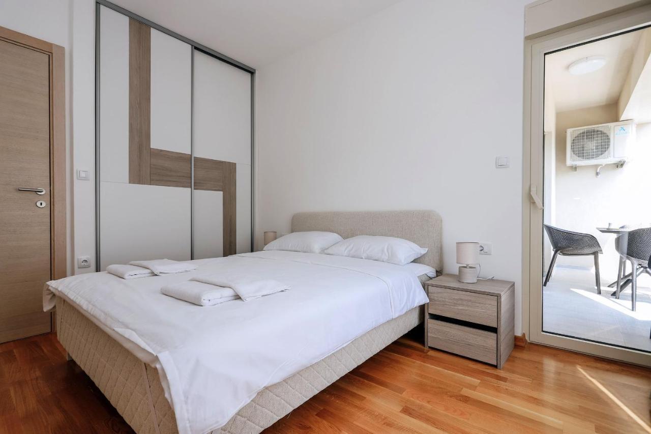 Status-M Apartments Becici  Bagian luar foto