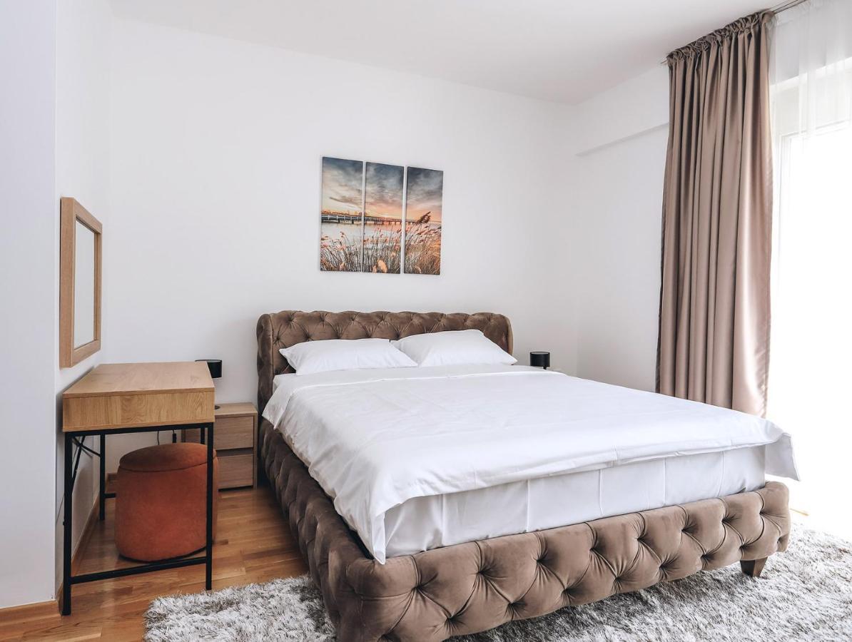 Status-M Apartments Becici  Bagian luar foto