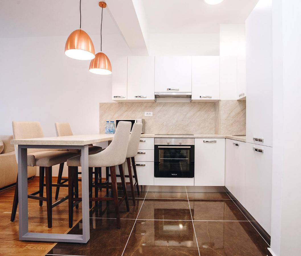 Status-M Apartments Becici  Bagian luar foto