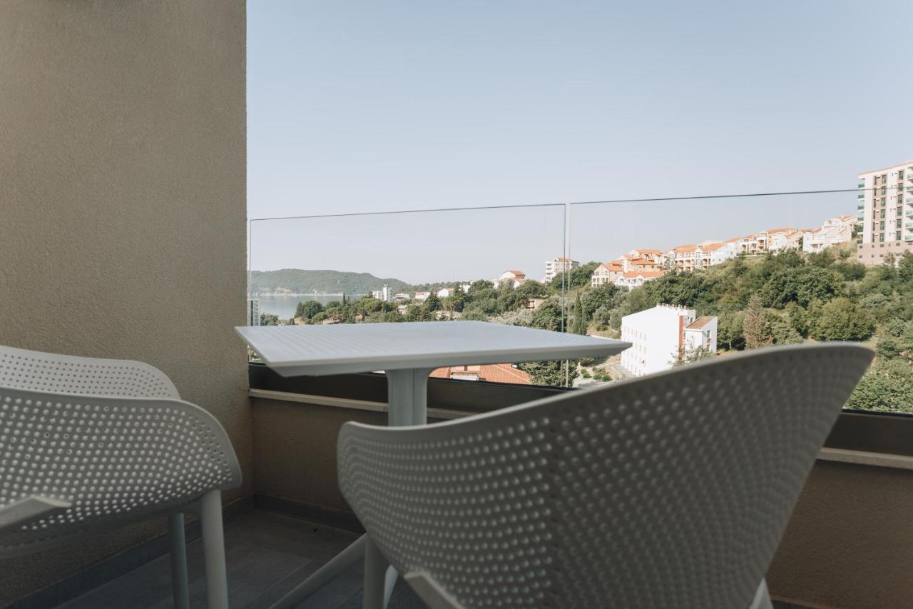 Status-M Apartments Becici  Bagian luar foto
