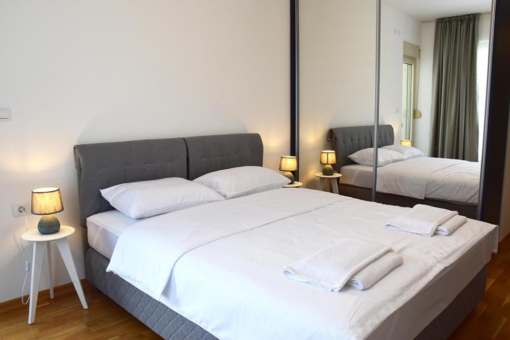 Status-M Apartments Becici  Bagian luar foto