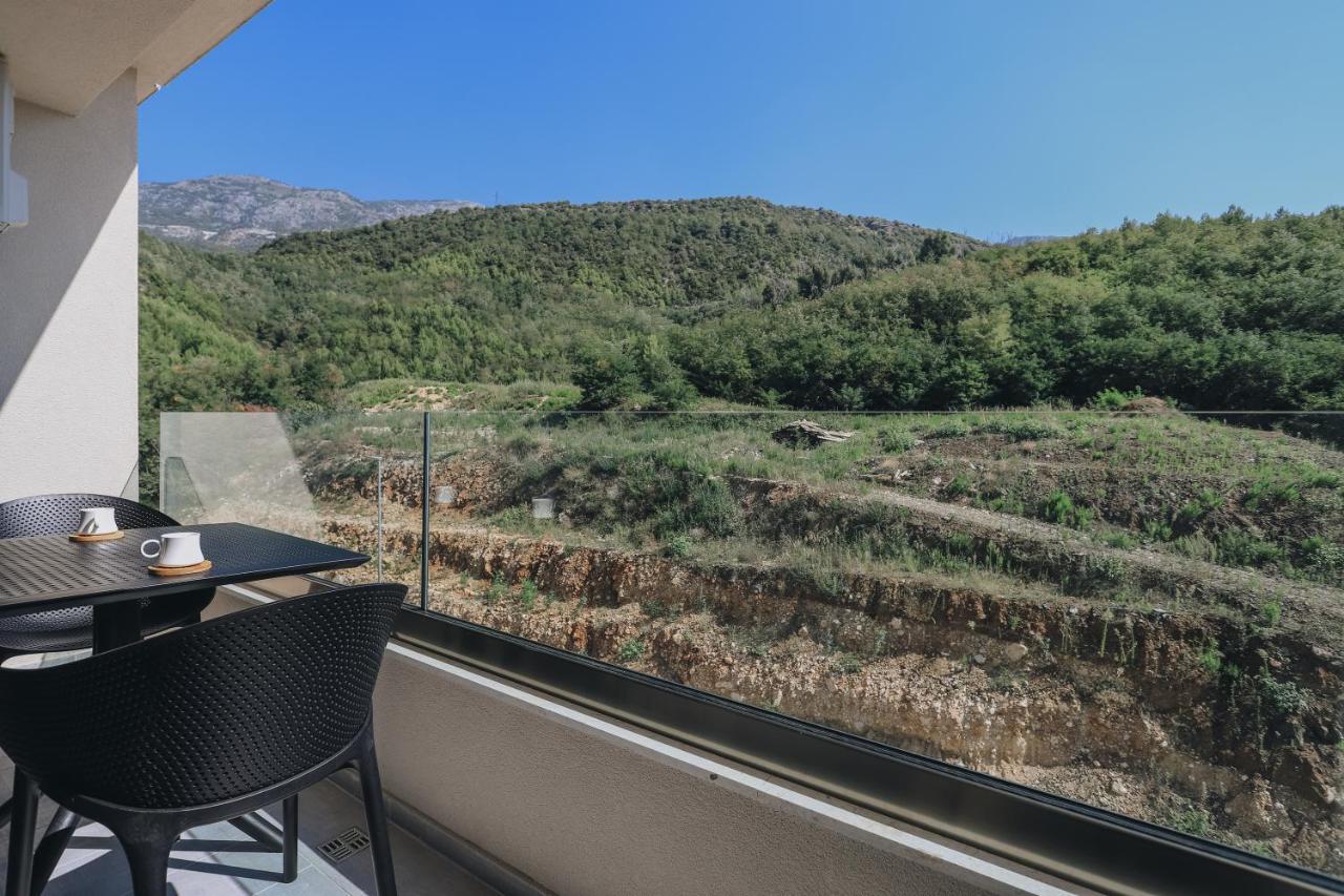 Status-M Apartments Becici  Bagian luar foto