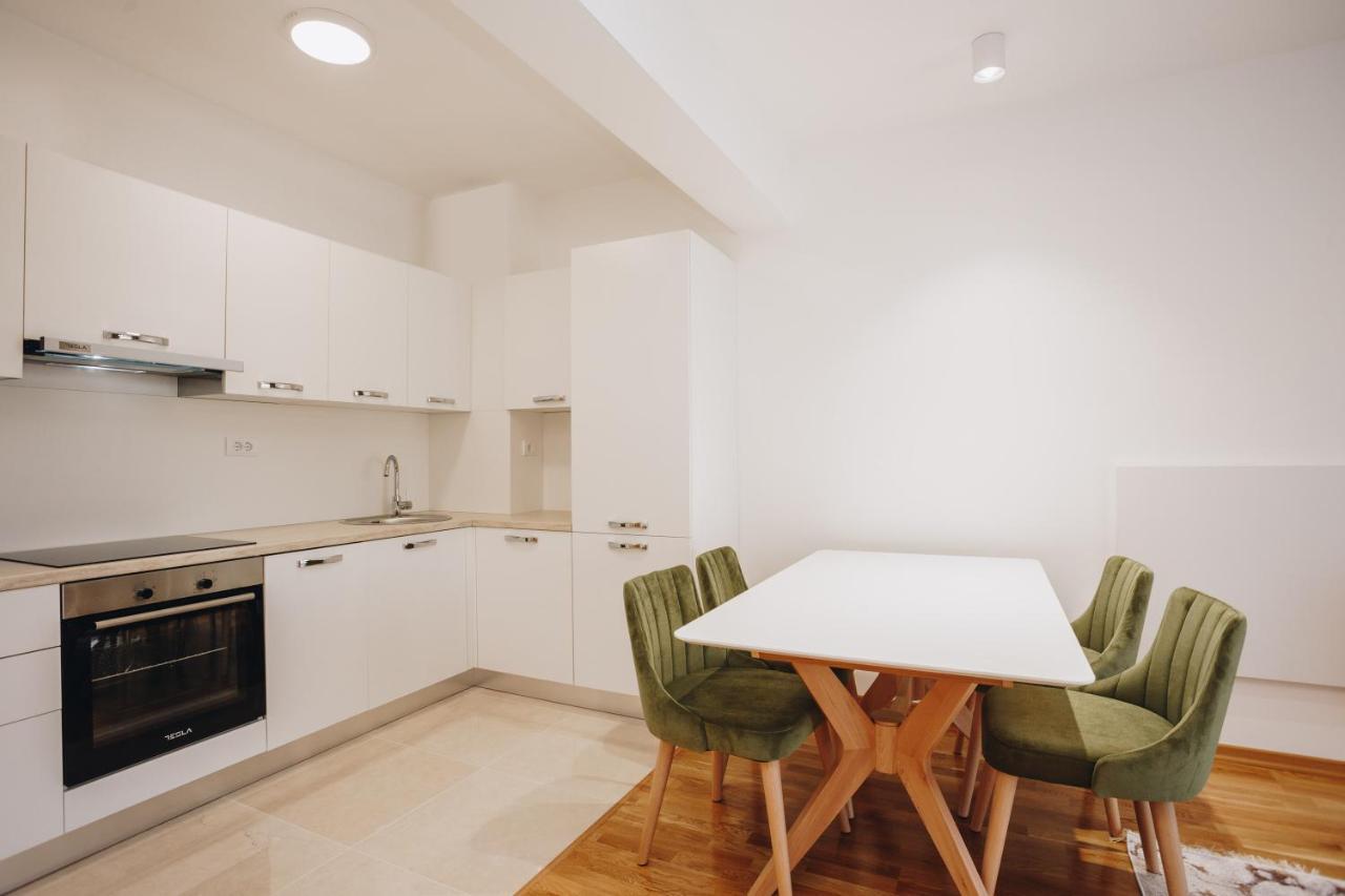 Status-M Apartments Becici  Bagian luar foto