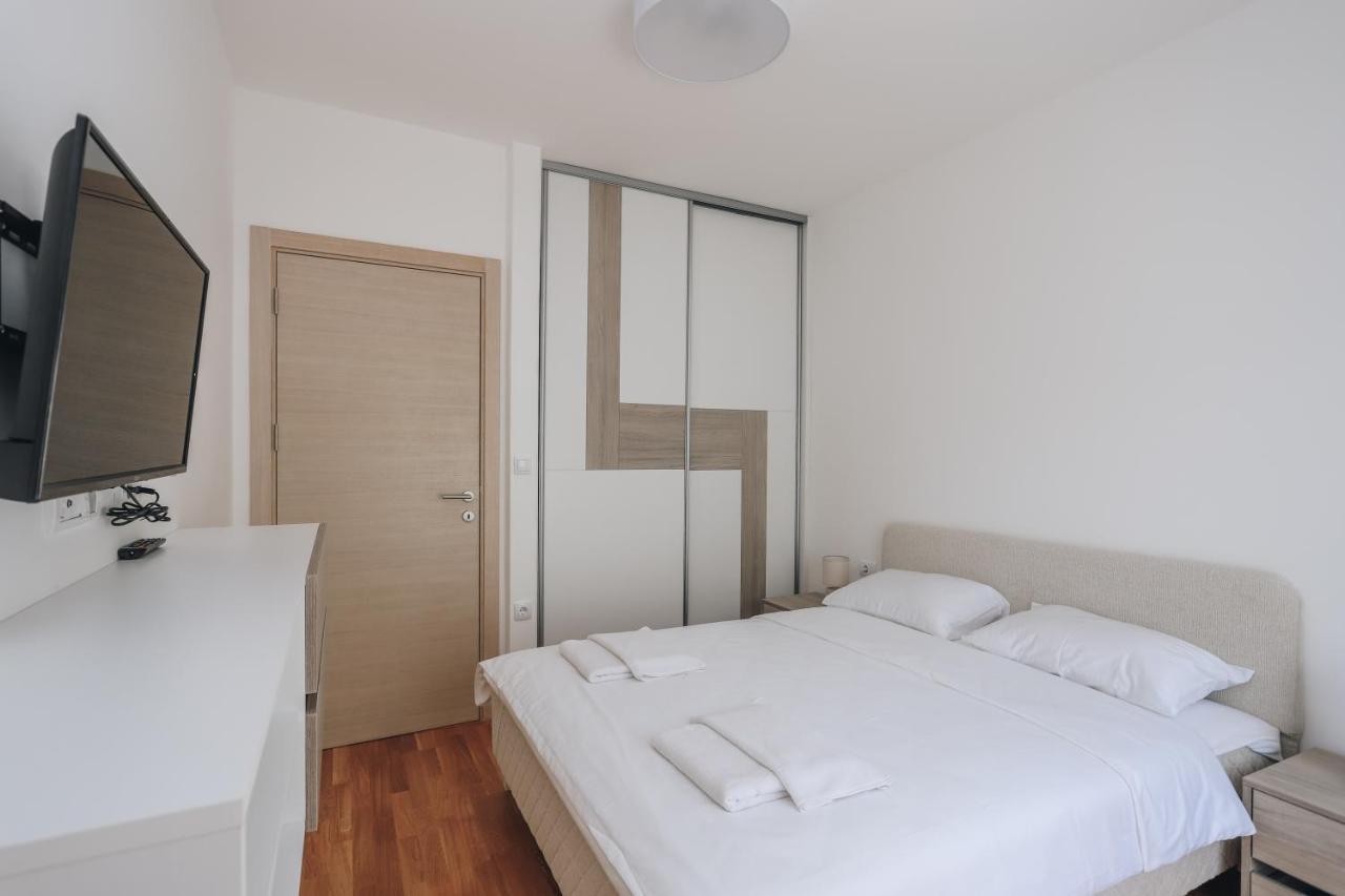 Status-M Apartments Becici  Bagian luar foto