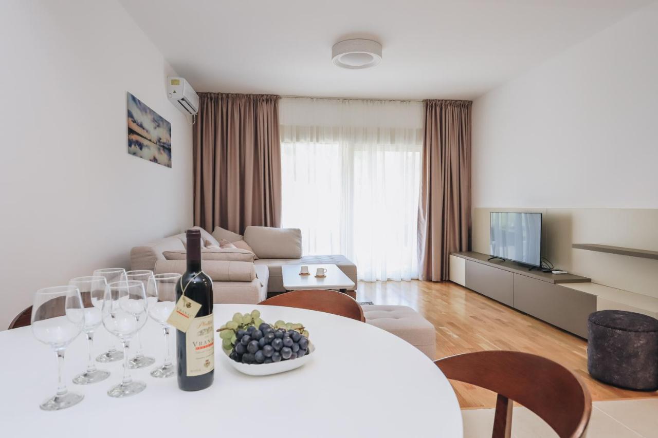 Status-M Apartments Becici  Bagian luar foto