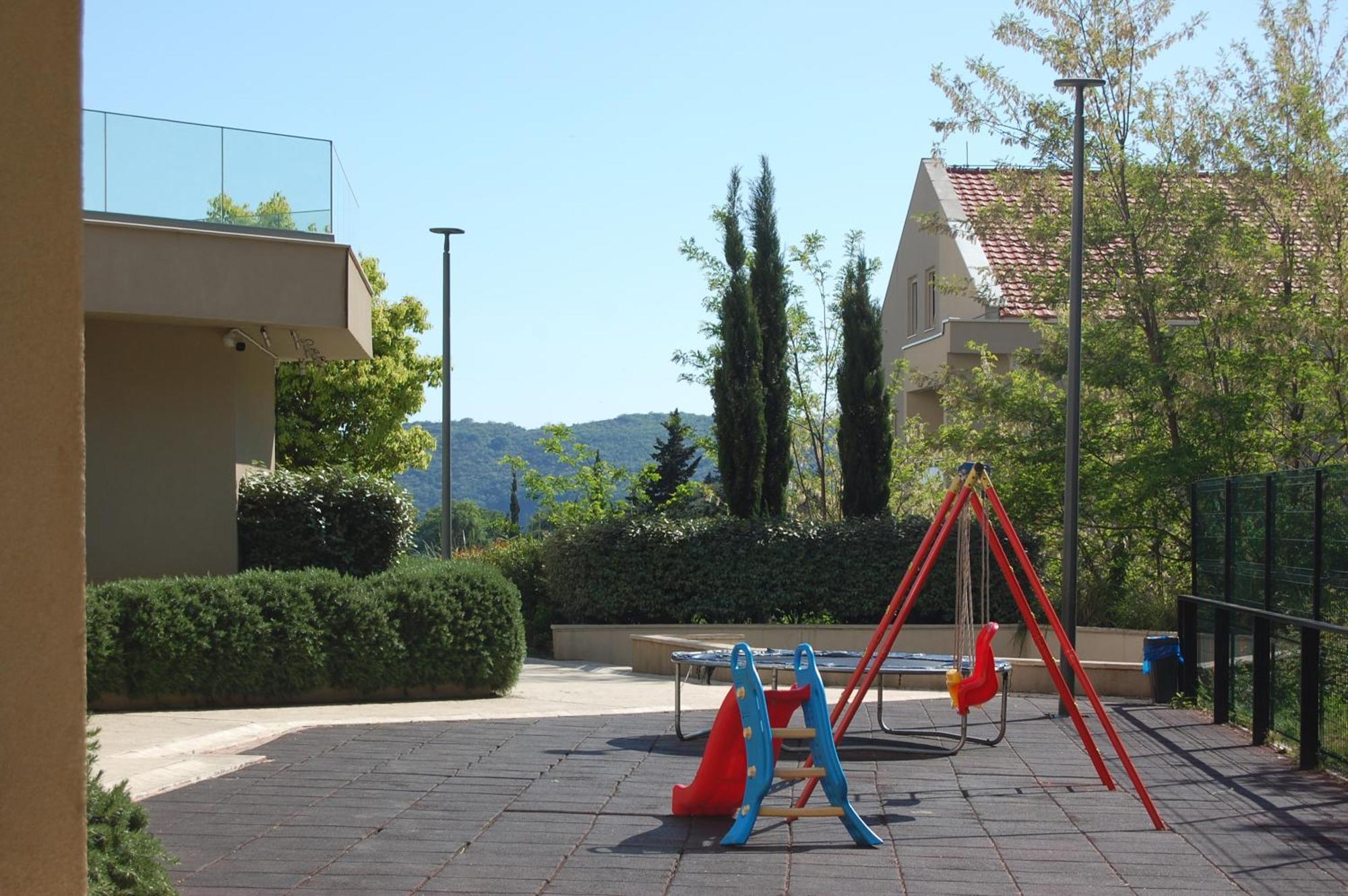 Status-M Apartments Becici  Bagian luar foto