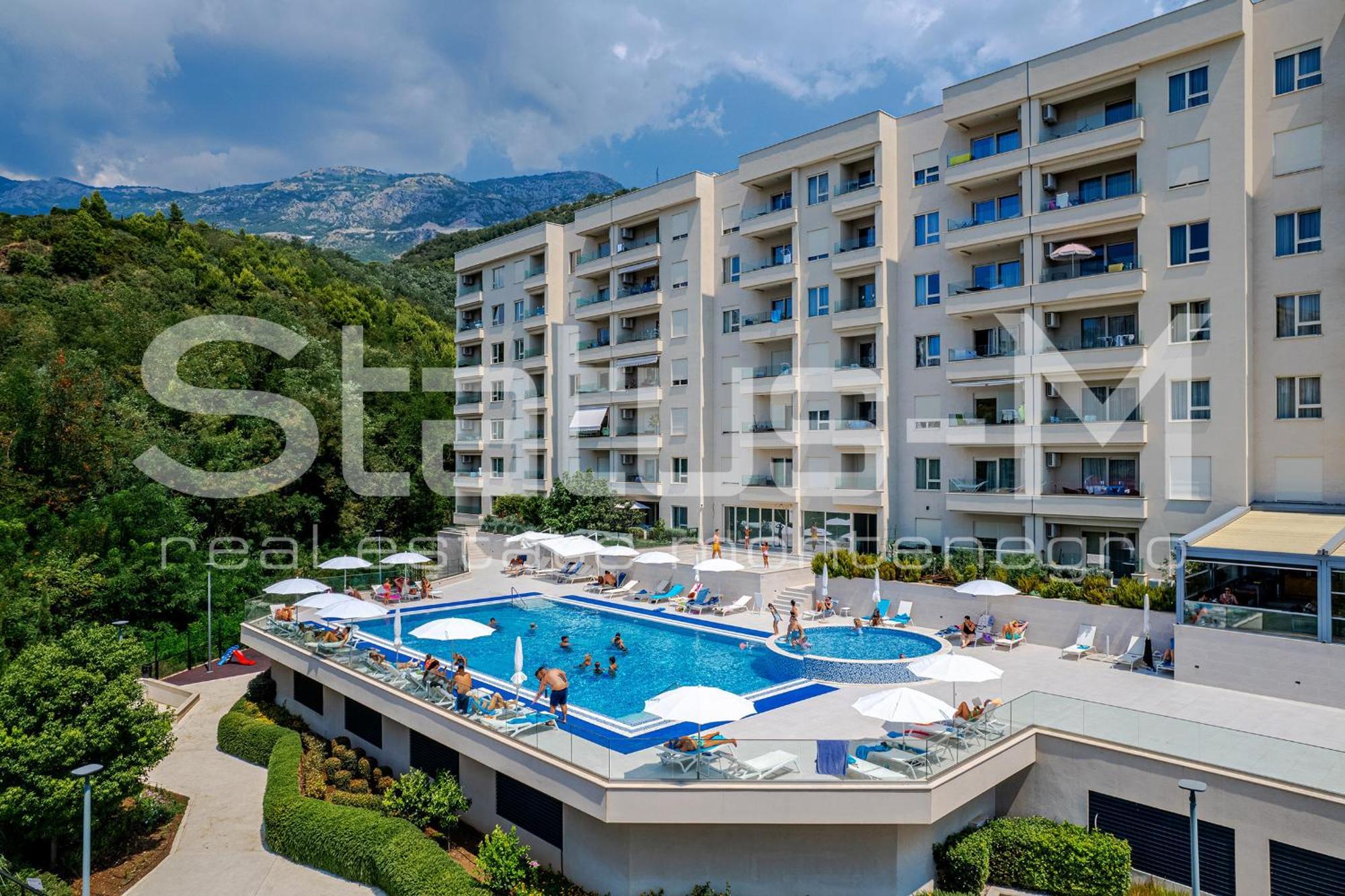 Status-M Apartments Becici  Bagian luar foto